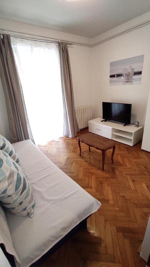 Apartamento App Karmen With Free Parking Poreč Exterior foto