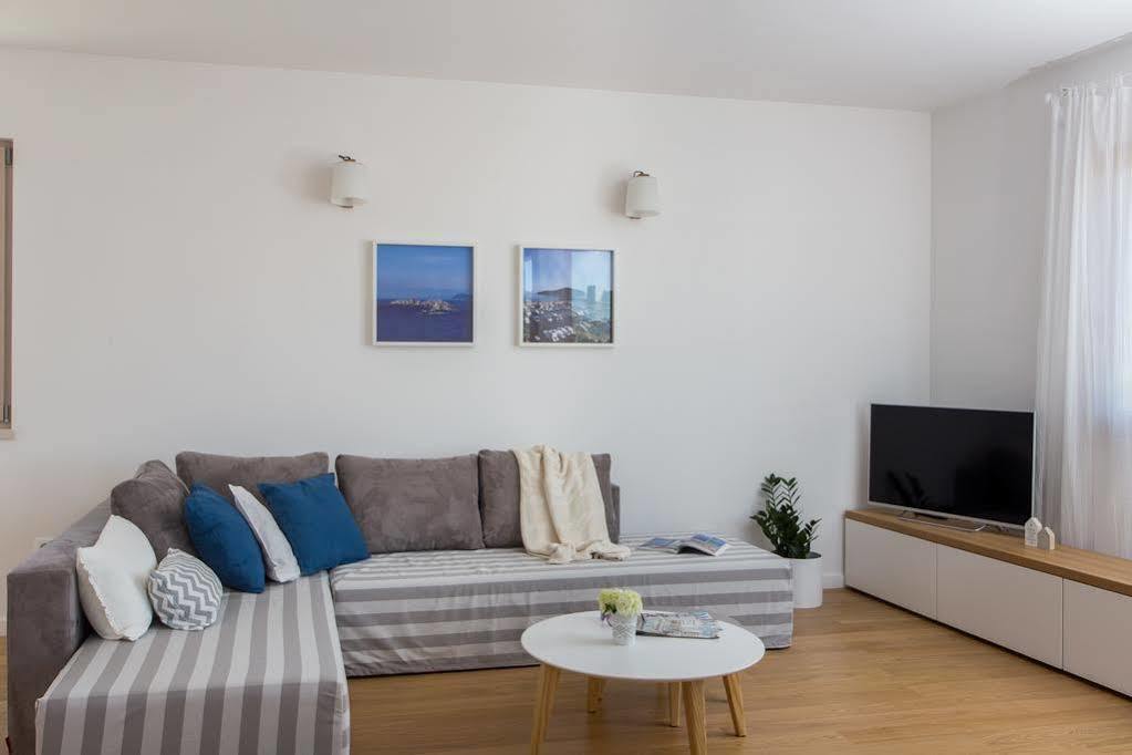 Apartamento App Karmen With Free Parkig Poreč Exterior foto